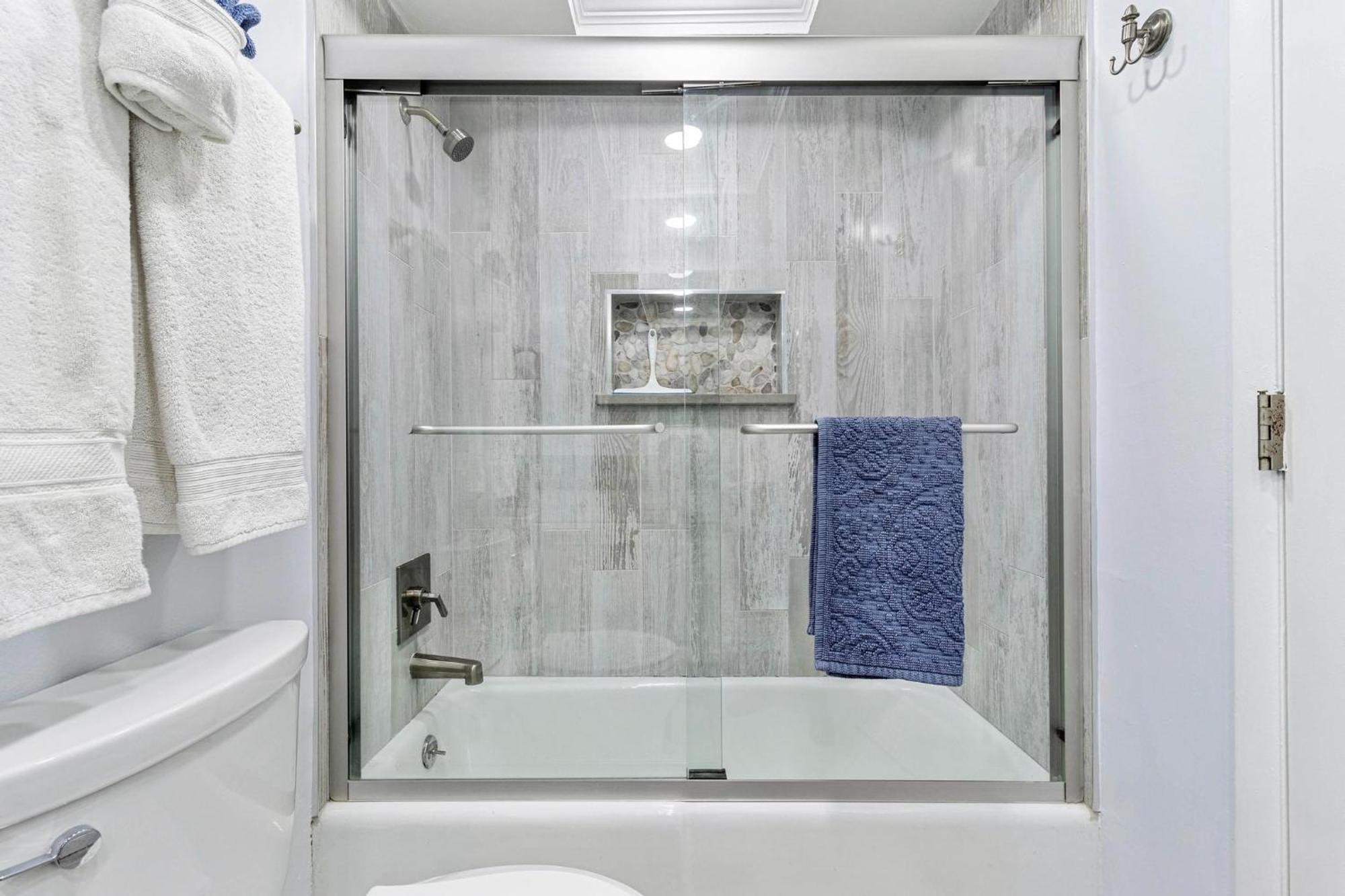 Beach Oasis - No Storm Damage & Guest Ready! Come Enjoy The Heated Pool & Relax At The Beach! Clearwater Beach Luaran gambar