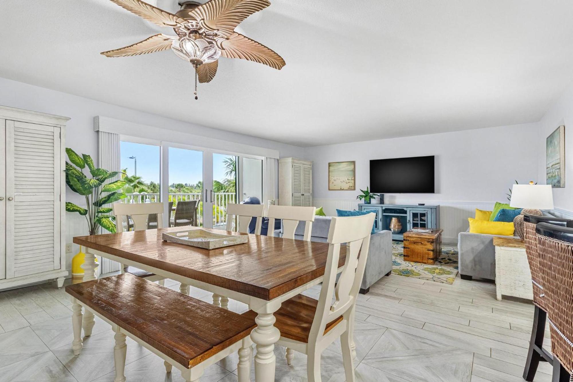 Beach Oasis - No Storm Damage & Guest Ready! Come Enjoy The Heated Pool & Relax At The Beach! Clearwater Beach Luaran gambar