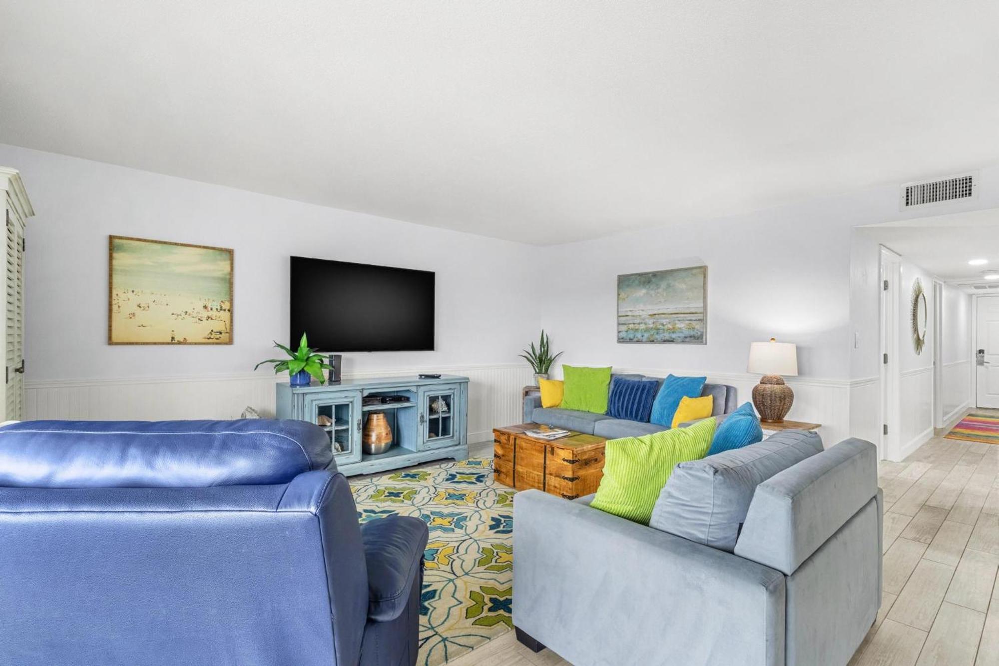 Beach Oasis - No Storm Damage & Guest Ready! Come Enjoy The Heated Pool & Relax At The Beach! Clearwater Beach Luaran gambar