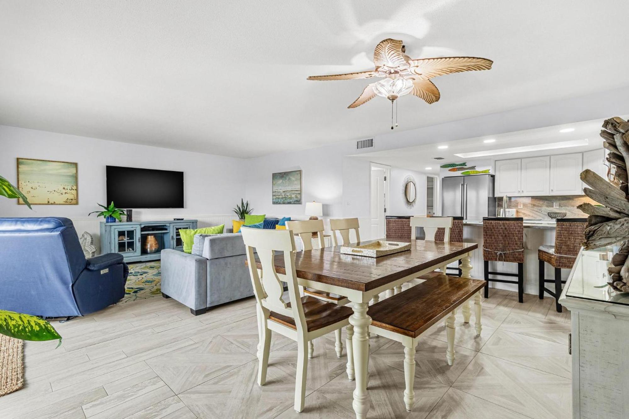 Beach Oasis - No Storm Damage & Guest Ready! Come Enjoy The Heated Pool & Relax At The Beach! Clearwater Beach Luaran gambar